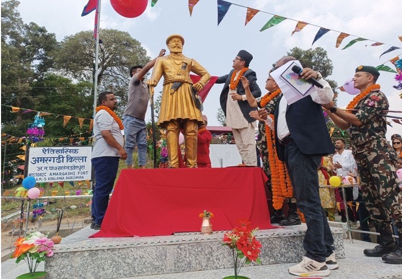 अमरसिंह थापाको पूर्ण कदको सालिक निर्माणपछि पर्यटक आकर्षित